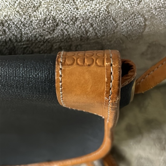 Christian Dior Vintage black shiny canvas and tan leather shoulder bag - Picture 10 of 17